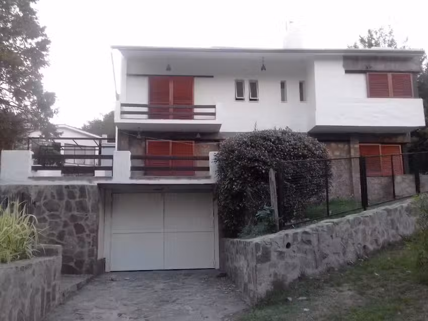 Ada Laves Inmobiliaria