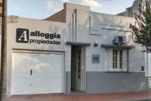 Alloggia Propiedades
