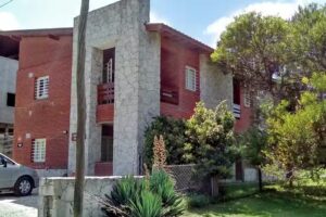 Amanecer en Valeria Complejo de departamentos