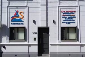 Ana Sandjian Inmobiliaria