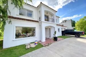 Arena Lorena Propiedades