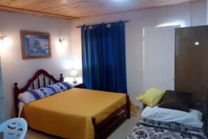 Caba&ntilde;as Del Rio Dulce