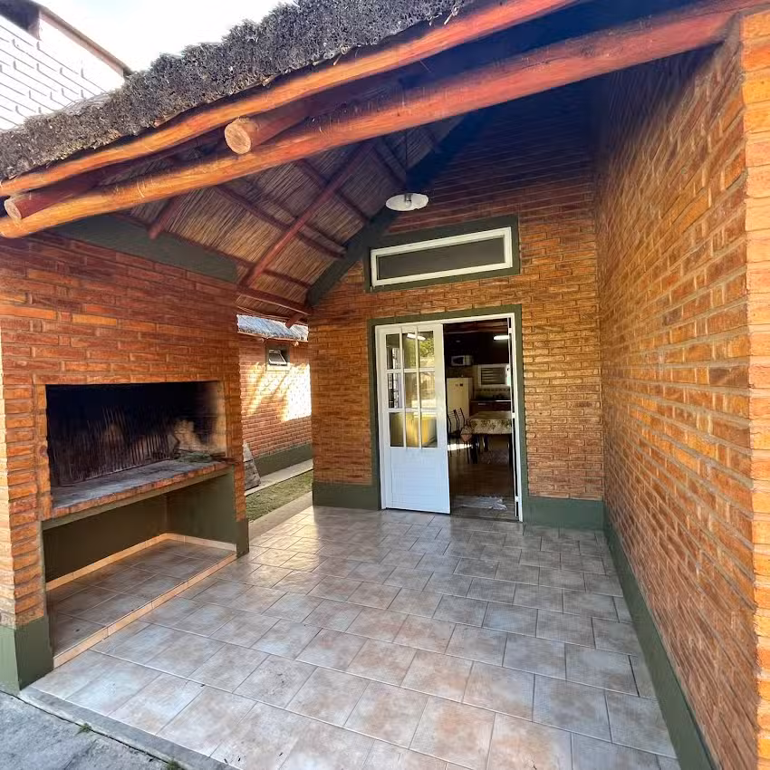 Caba&ntilde;as Portal de Cayasta