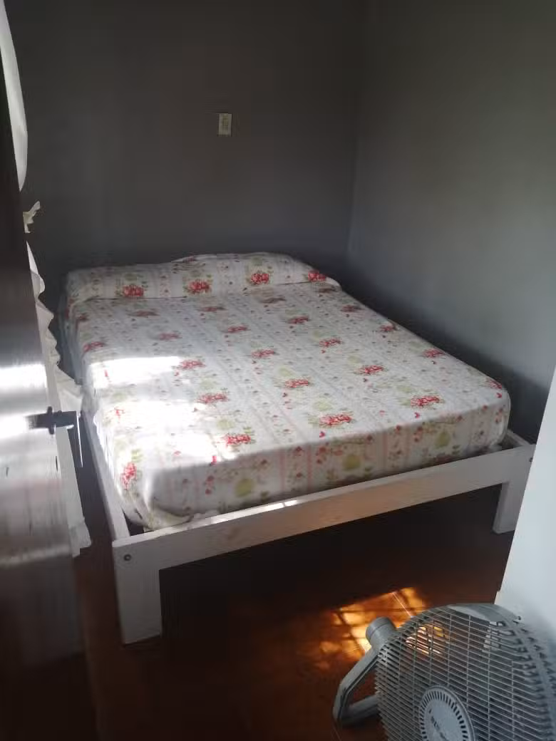 Complejo de departamentos La Esquina 7y74