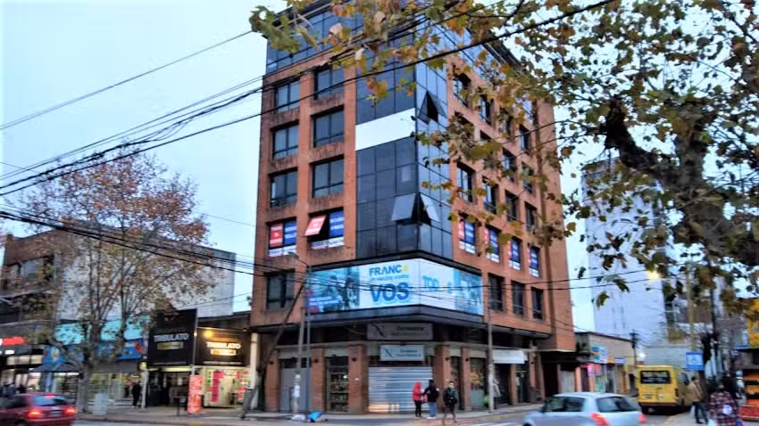 Cristina Leon Estudio Bienes Raices