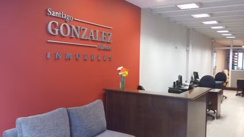Gonz&aacute;lez Santiago