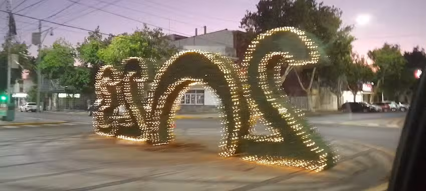 Inmobiliaria Adarvez Manzini