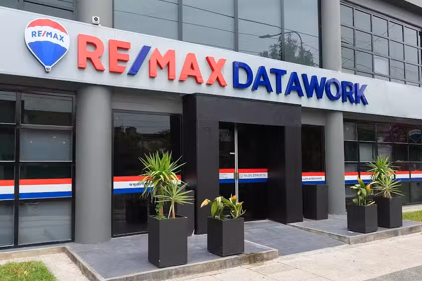 Inmobiliaria Remax Data Work