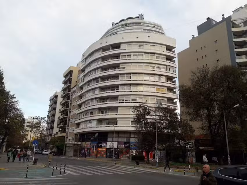 Inmobiliaria Salerno