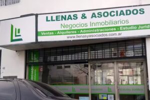 Llenas Asociados