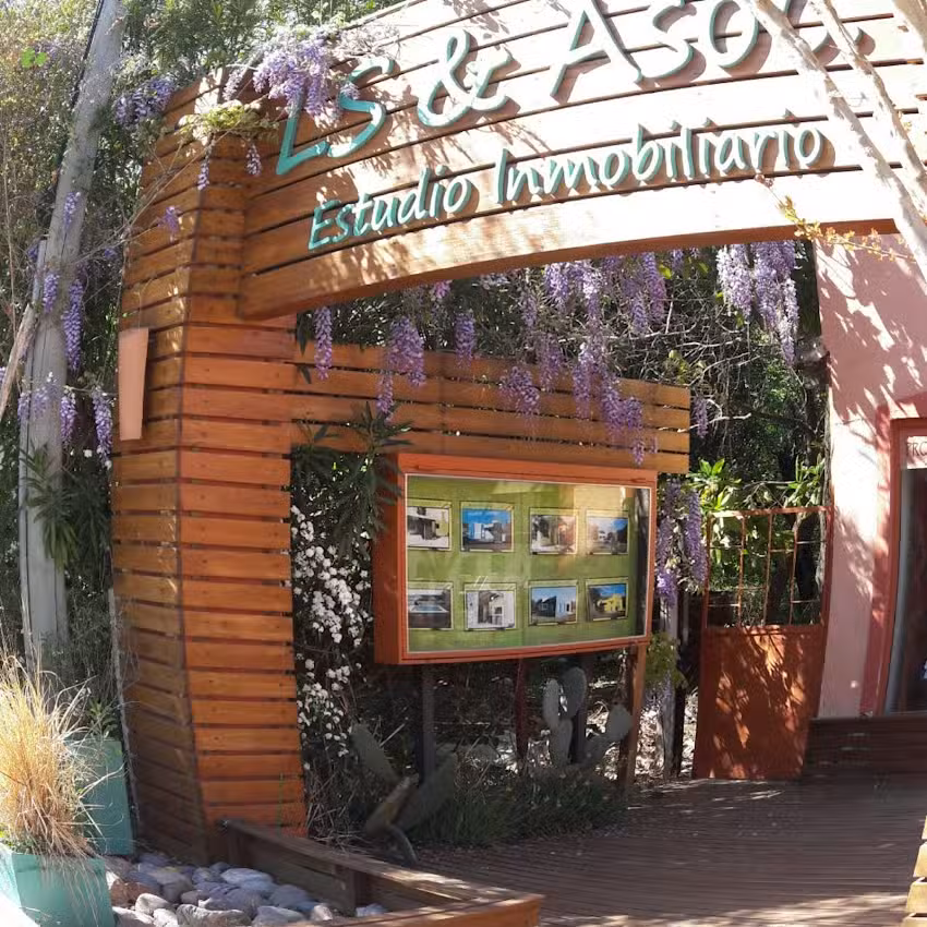 Ls Asociados