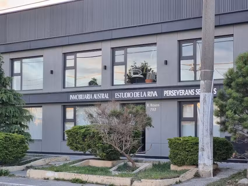 Martillero Armando Gabriel Blanco Inmobiliaria Austral