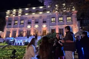 Miranda Bosch Real Estate Art