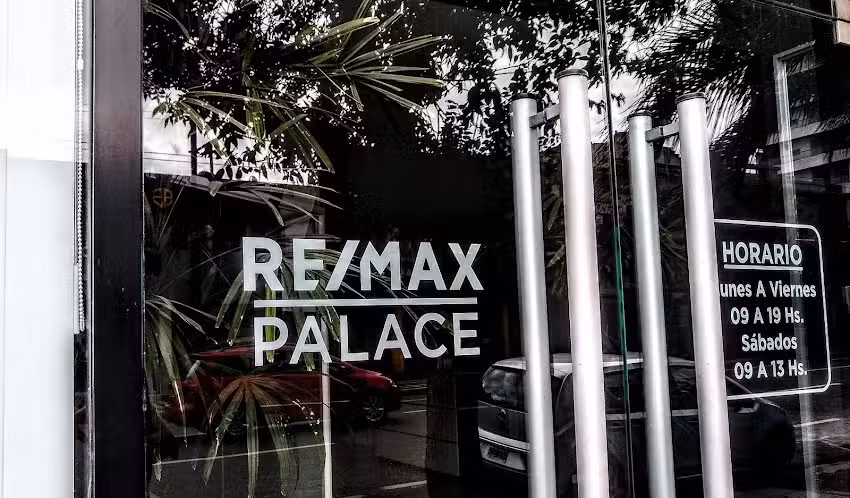 Remax ᴘᴀʟᴀᴄᴇ