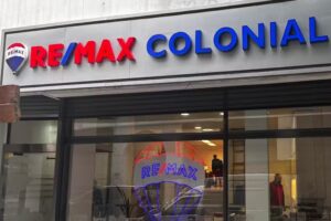 Remax Colonial