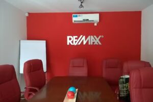 Remax Data House San Isidro