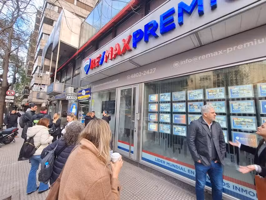 Remax Premium