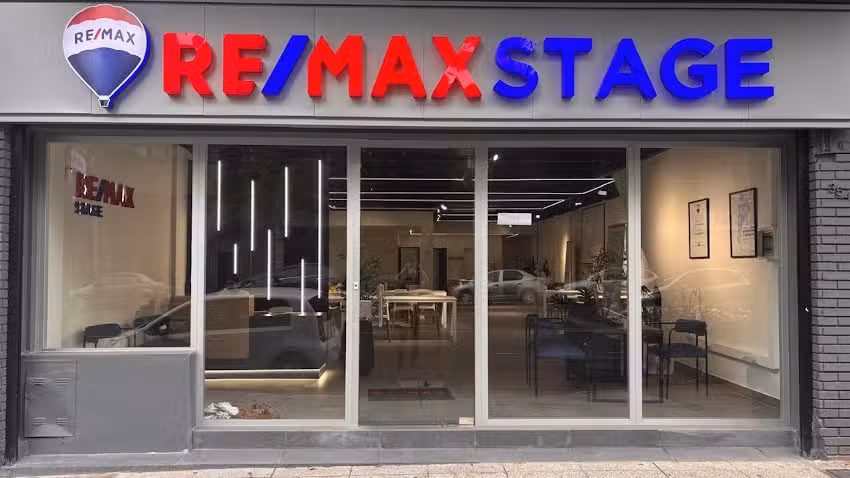 Remax Stage