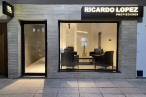 Ricardo L&oacute;pez propiedades