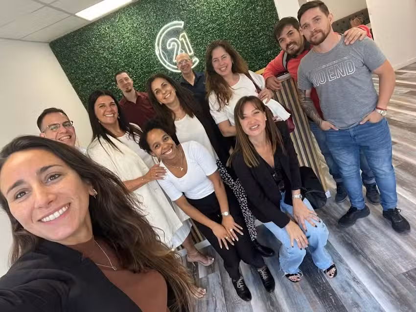 Yaneysi Ramirez Liranzo Asesora Inmobiliaria